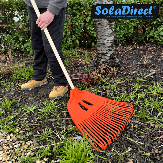 Heavy-Duty Garden Rake - 27 Tines / 57cm Wide Durable Plastic Head - Sturdy, Lightweight Tool for Lawn, Hay, Soil, Leaves