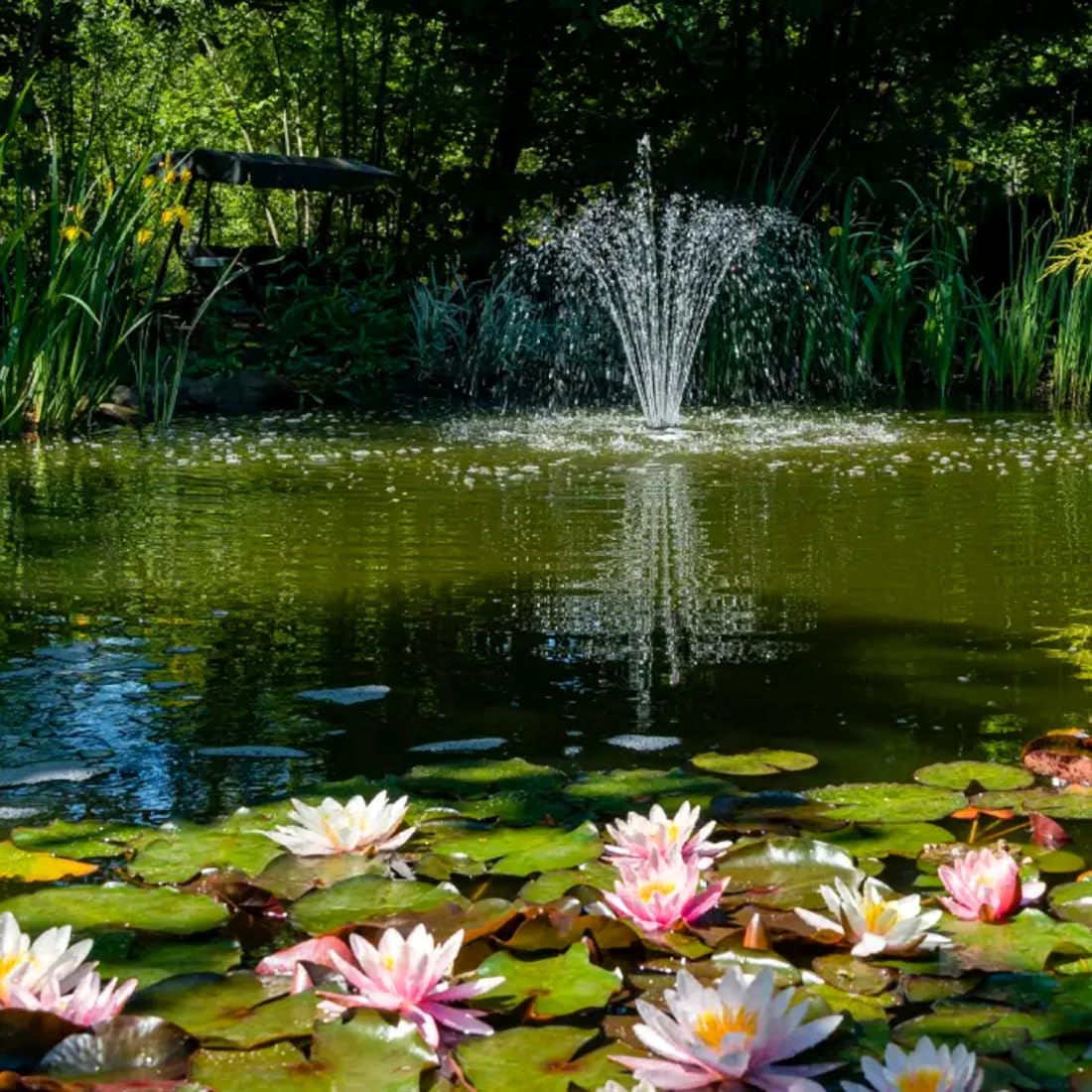 Pond Liner - 2.5 x 2.5 m / 8 x 8 ft - Perfect for Garden Ponds, Water Features, Koi & Fish Pools, Wildlife - UV and Tear Resistant