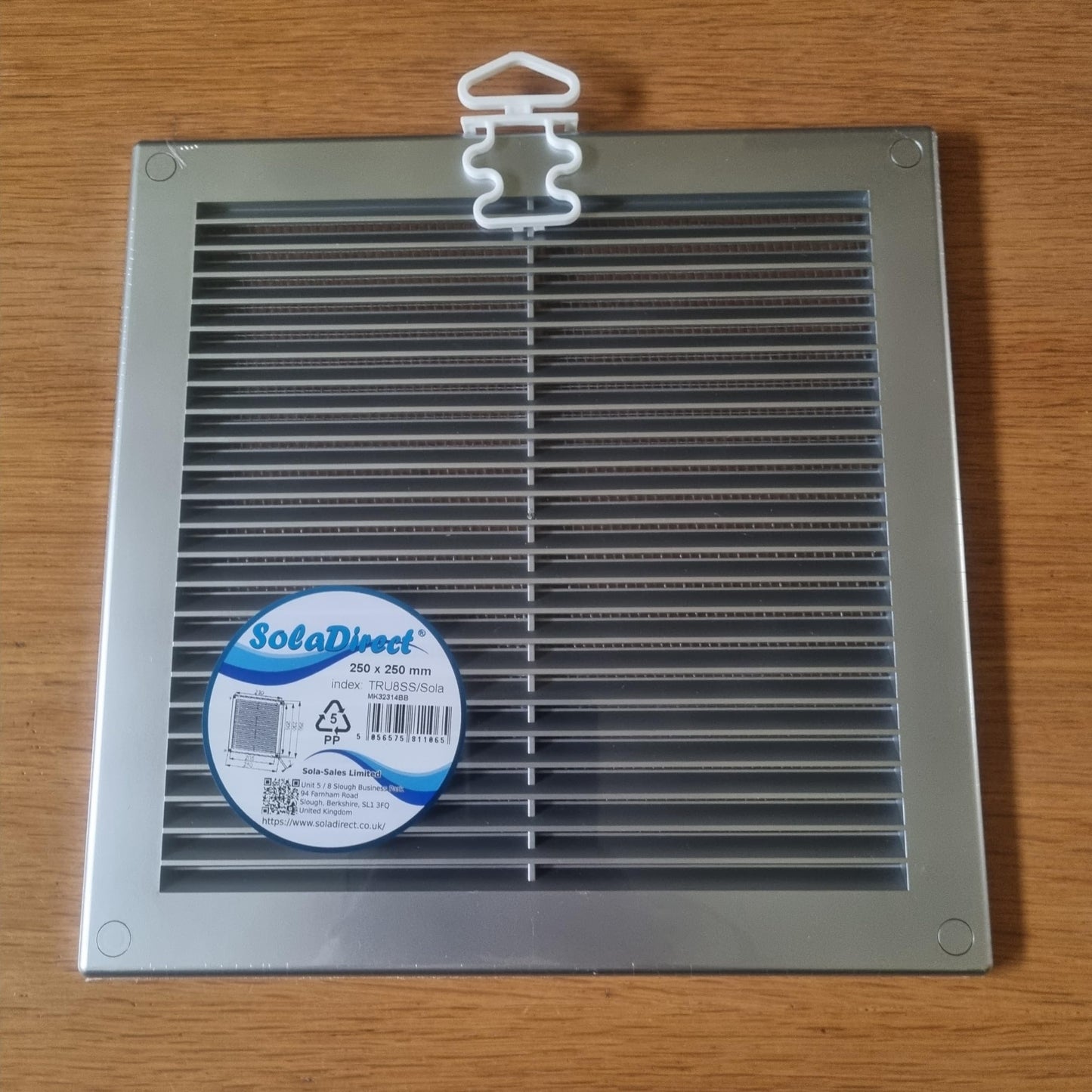Silver Louvred Wall Vent Grille with Flyscreen and Screw Covers, 250 x 250 mm, Air Ventilation Duct Cover with Flat Back