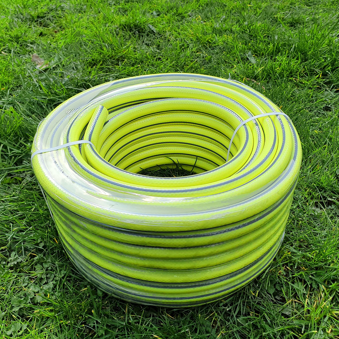 Garden Hose Pipe, 15 m / 49 ft Long, Reinforced 4 Layer Non-Toxic 1/2" Watering Irrigation Hosepipe, Phthalate Free (Yellow)