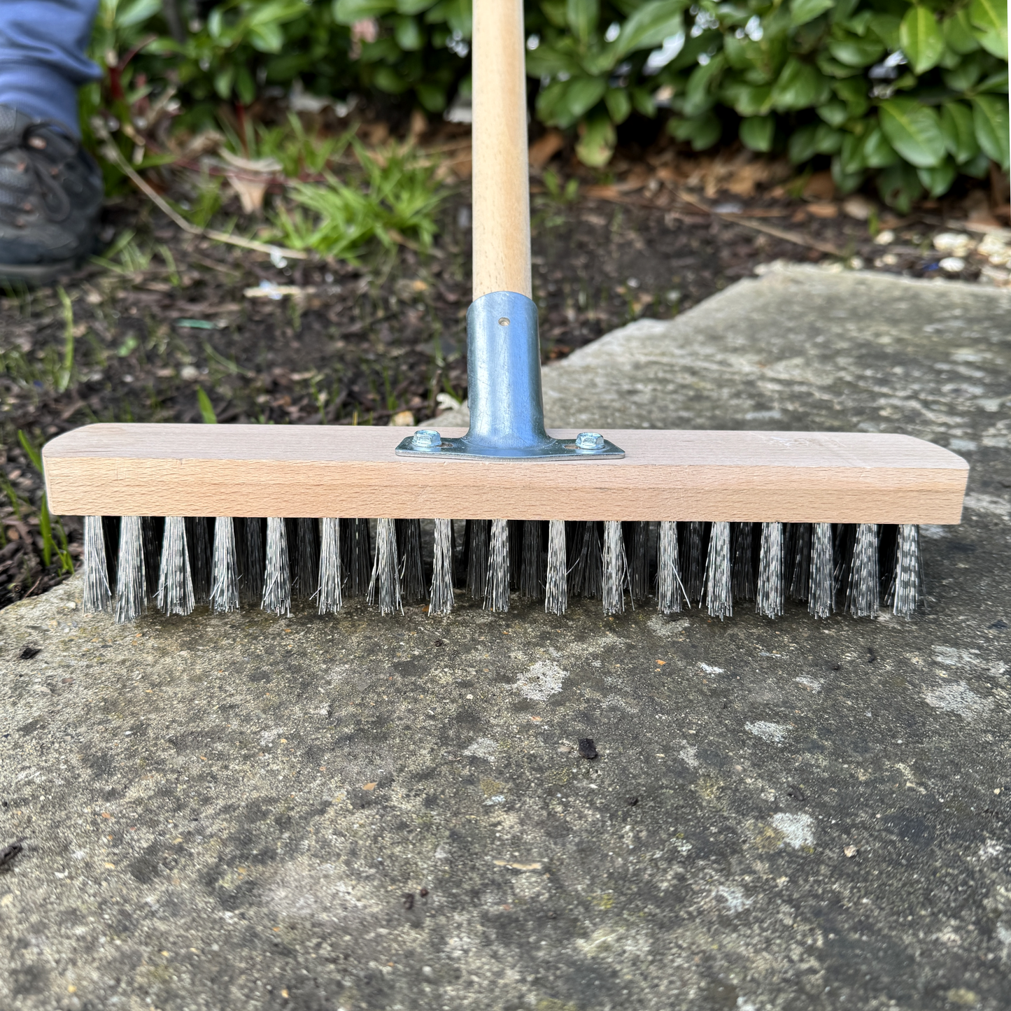 Heavy Duty Wire Broom Deck Scrub Brush with Handle, Garden Broom with Metal Wire Bristles - 30 cm / 12" Stiff Outdoor Brush