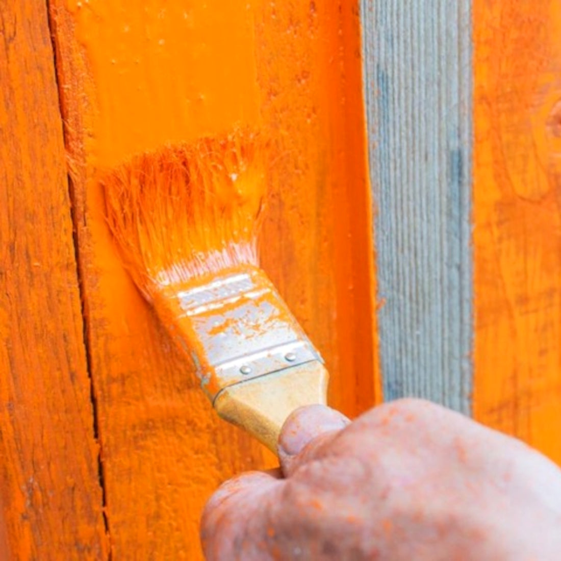 Paint Brush for a Smooth Finish Painting with Emulsion, Gloss, Satin Paints on Walls, Ceilings, Wood, Metal - 76 mm