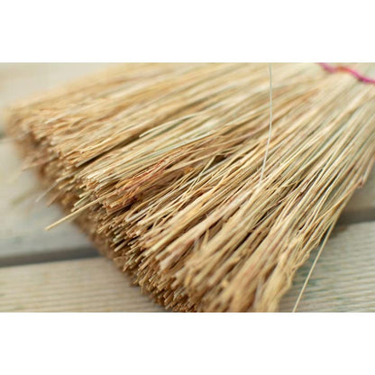 Traditional Wooden Straw Corn Broom 150 cm / 59 in Natural Garden Yard Stable Sweeping American Style Brush