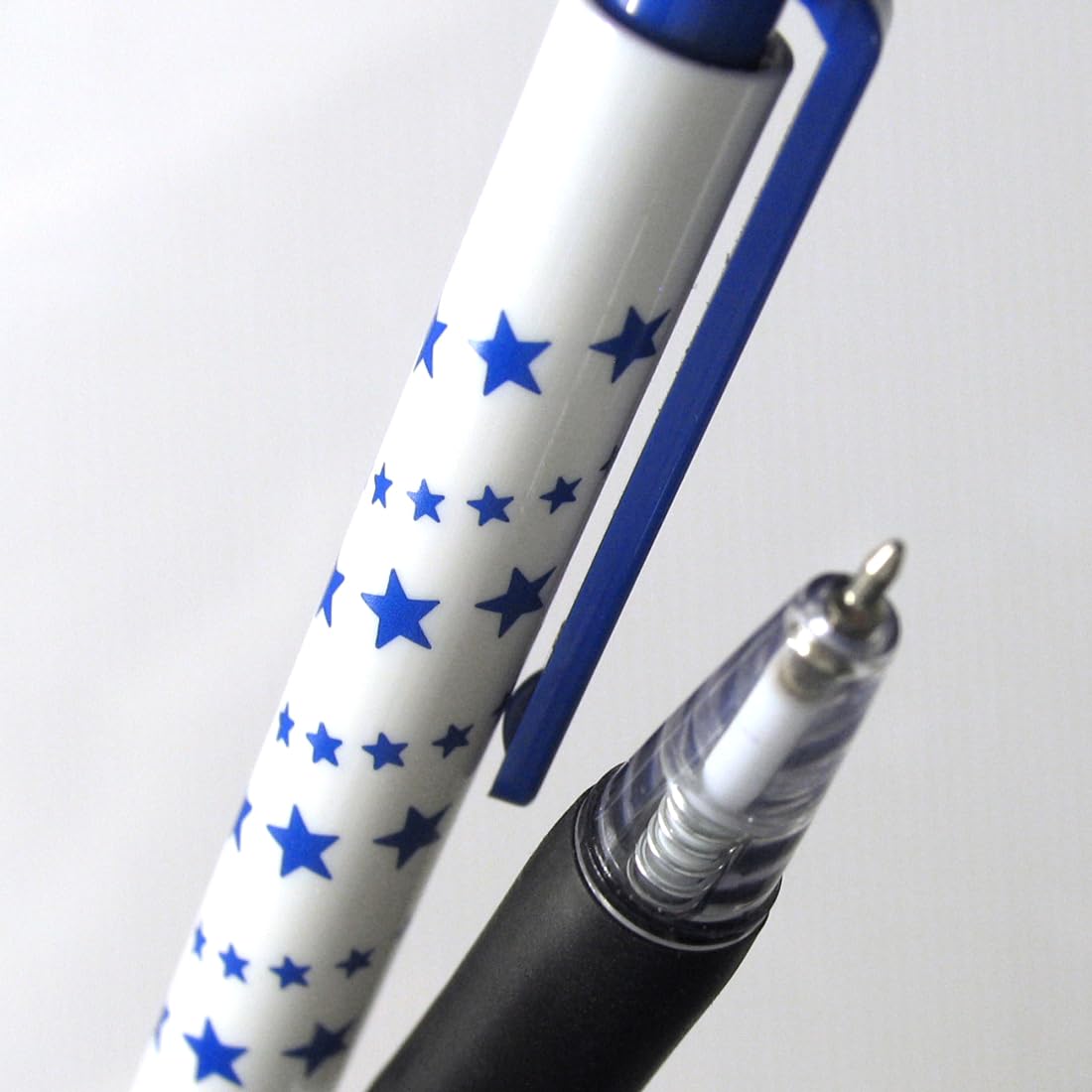 Ballpoint Pens, Retractable Smudge Free Pens, Extra Fine Point 0.5 mm, Ideal for School, Office, Everyday Use (Blue, 2 Pens)