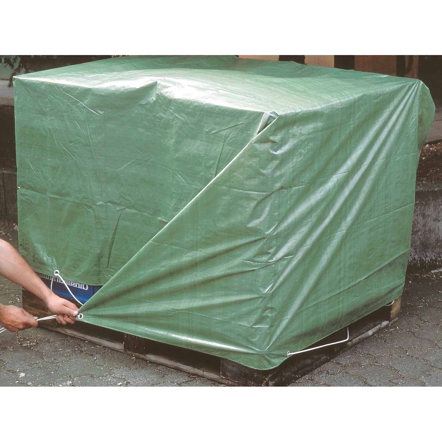 1.5 x 2 m Tarpaulin Waterproof Heavy Duty Cover Ground Sheet Camping with 4 Tarp Clips + 10m / 30ft Bungee Cord (Green - 90GSM)