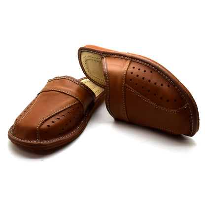 Men's Natural Leather Slippers Shoes, Closed Toe Comfortable Slip-On Sandals Mules for Gents (Brown, Size: 10.5 UK / 45 EU)