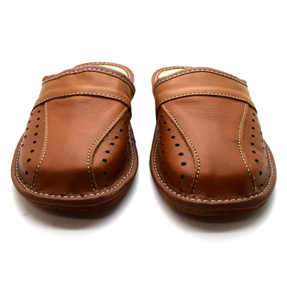 Men's Natural Leather Slippers Shoes, Closed Toe Comfortable Slip-On Sandals Mules for Gents (Brown, Size: 9.5 UK / 44 EU)