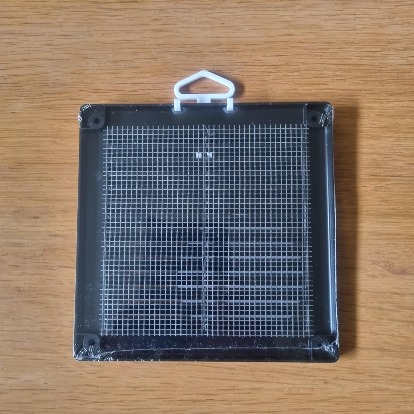Black Louvred Wall Vent Grille with Flyscreen and Screw Covers, 150 x 150 mm, Air Ventilation Duct Cover with Flat Back