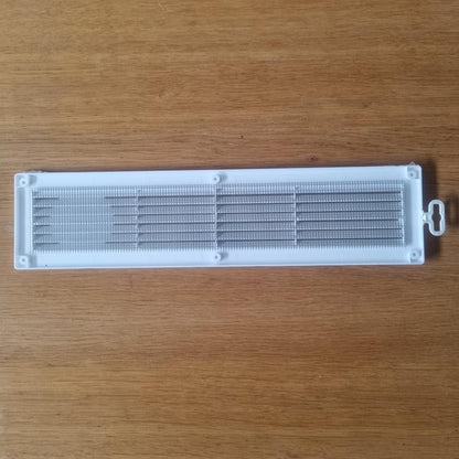 White Louvred Wall Vent Grille with Flyscreen and Screw Covers, 460 x 110 mm, Air Ventilation Duct Cover with Flat Back
